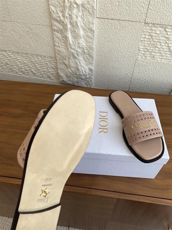 20251128184323600 310